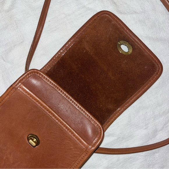 COACH Vintage Brown Leather Crossbody Bag - Picture 4 of 4